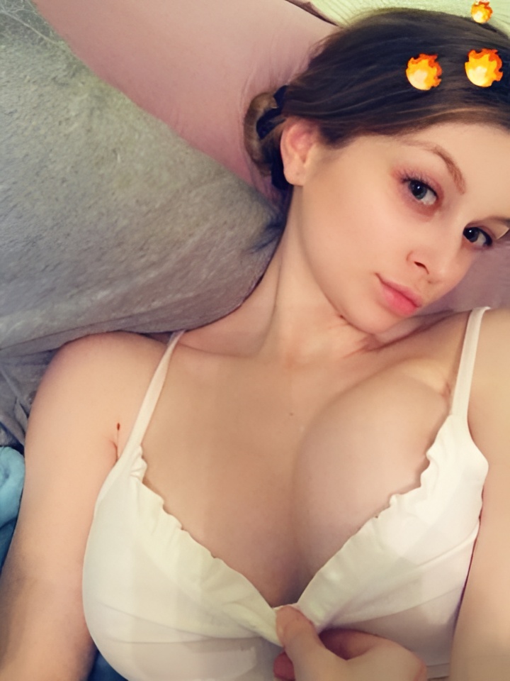 Катенька привлекальеная девушка из Кингисеппа цена от 3000 руб