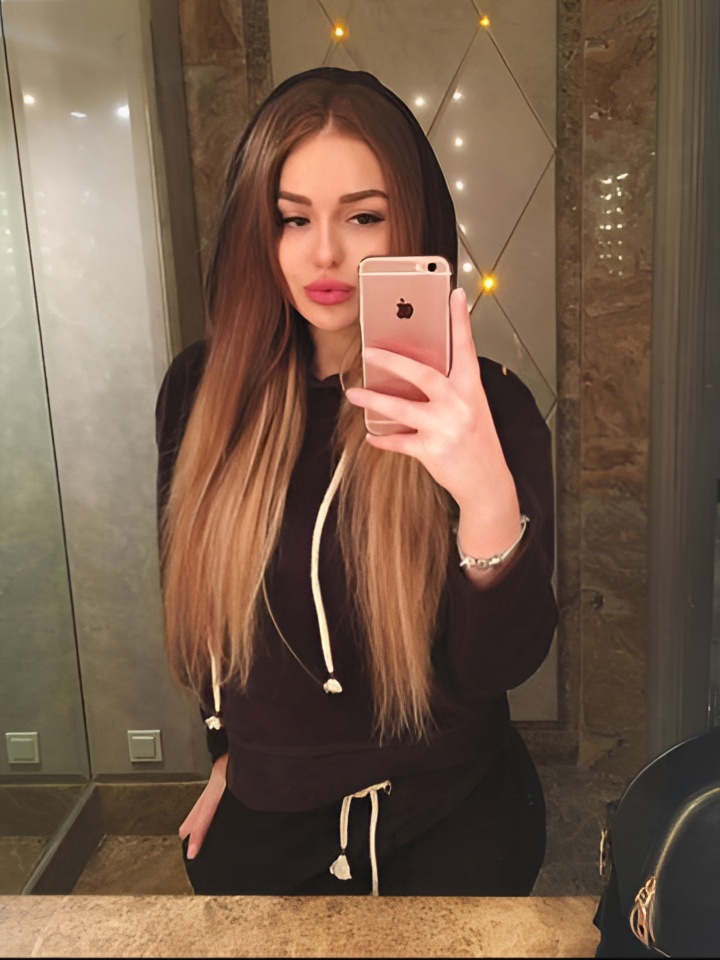 Лизочка привлекальеная девушка из Кингисеппа цена от 5000 руб