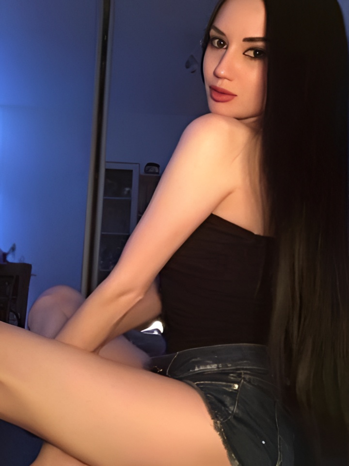 Индивидуалка Слава, доступна для личного знакомства от 2000 руб