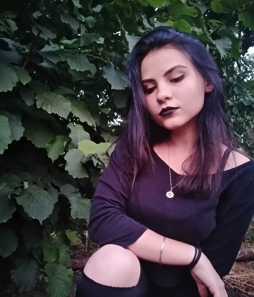 Эльвира привлекальеная девушка из Кингисеппа цена от 3000 руб