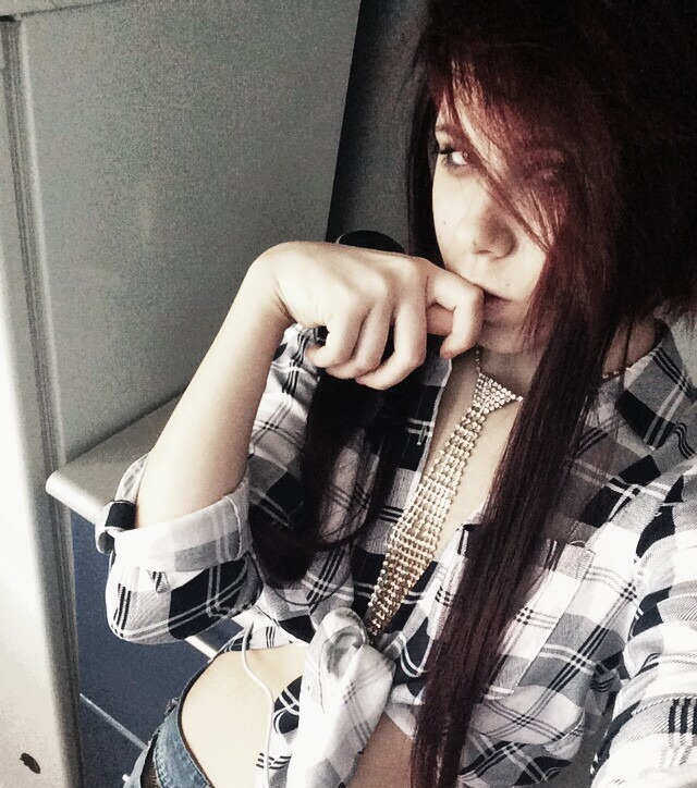 Милана привлекальеная девушка из Кингисеппа цена от 3000 руб