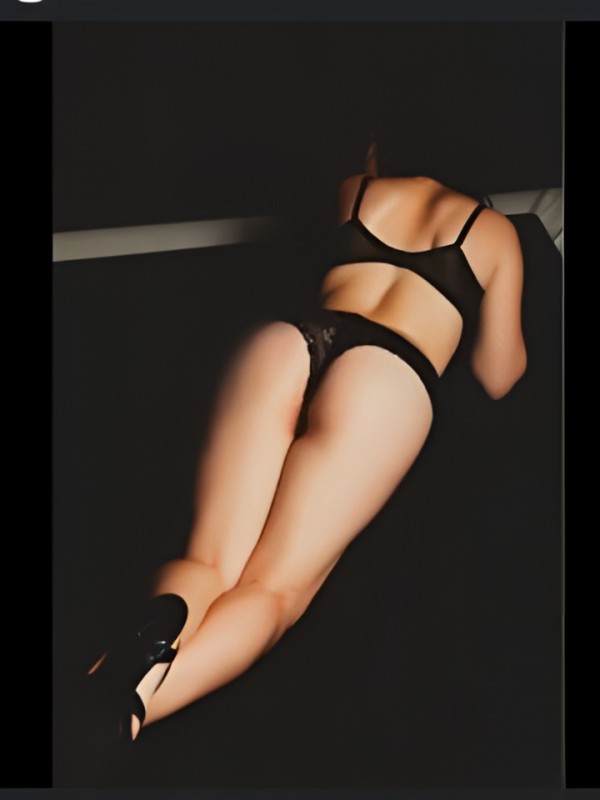 Анфиса привлекательная девушка из Кингисеппа цена от 2500 руб