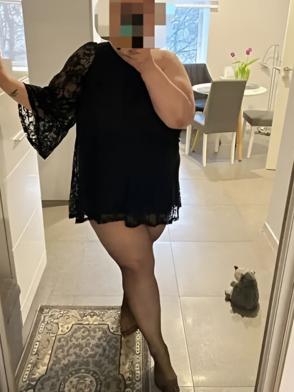 Милослава привлекательная девушка из Кингисеппа цена от 2500 руб