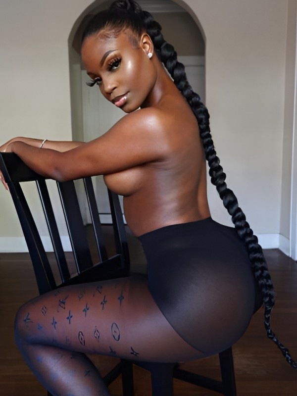 Сабина привлекательная девушка из Кингисеппа цена от 3000 руб