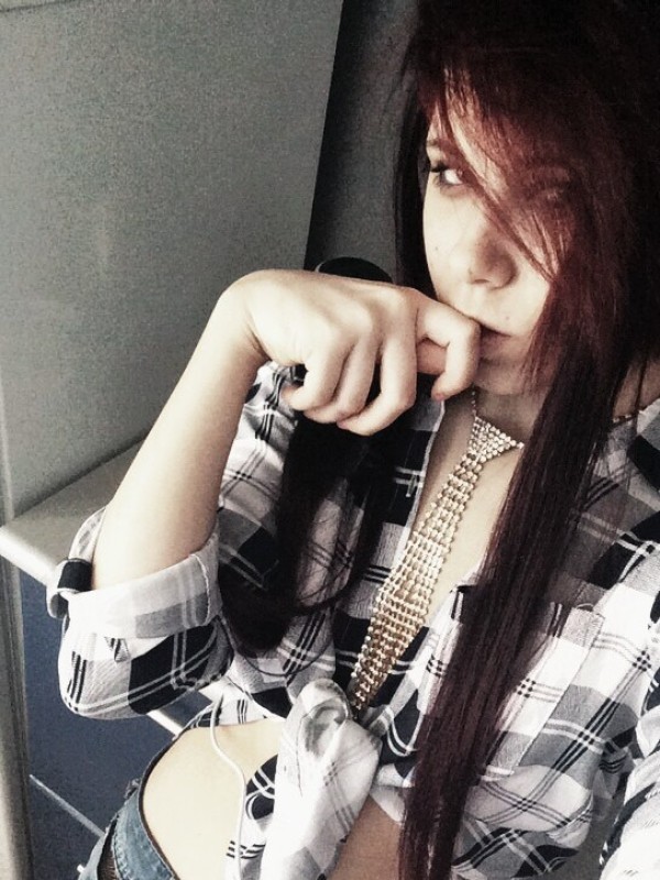 Милана привлекательная девушка из Кингисеппа цена от 3000 руб