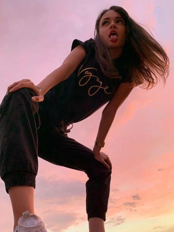 🎥 Жанна привлекательная девушка из Кингисеппа цена от 5000 руб