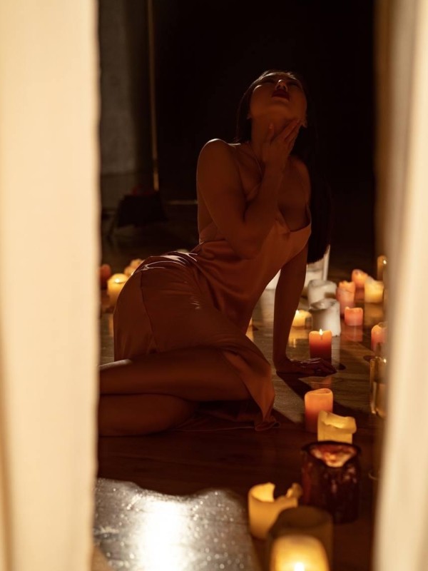 Тоня привлекательная девушка из Кингисеппа цена от 7000 руб